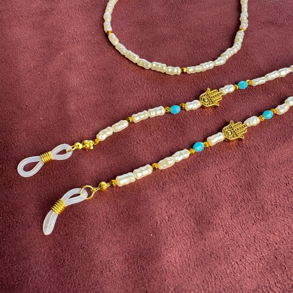 36” New Elegant Beaded Necklace with Gold Accents - Picture 2 of 3